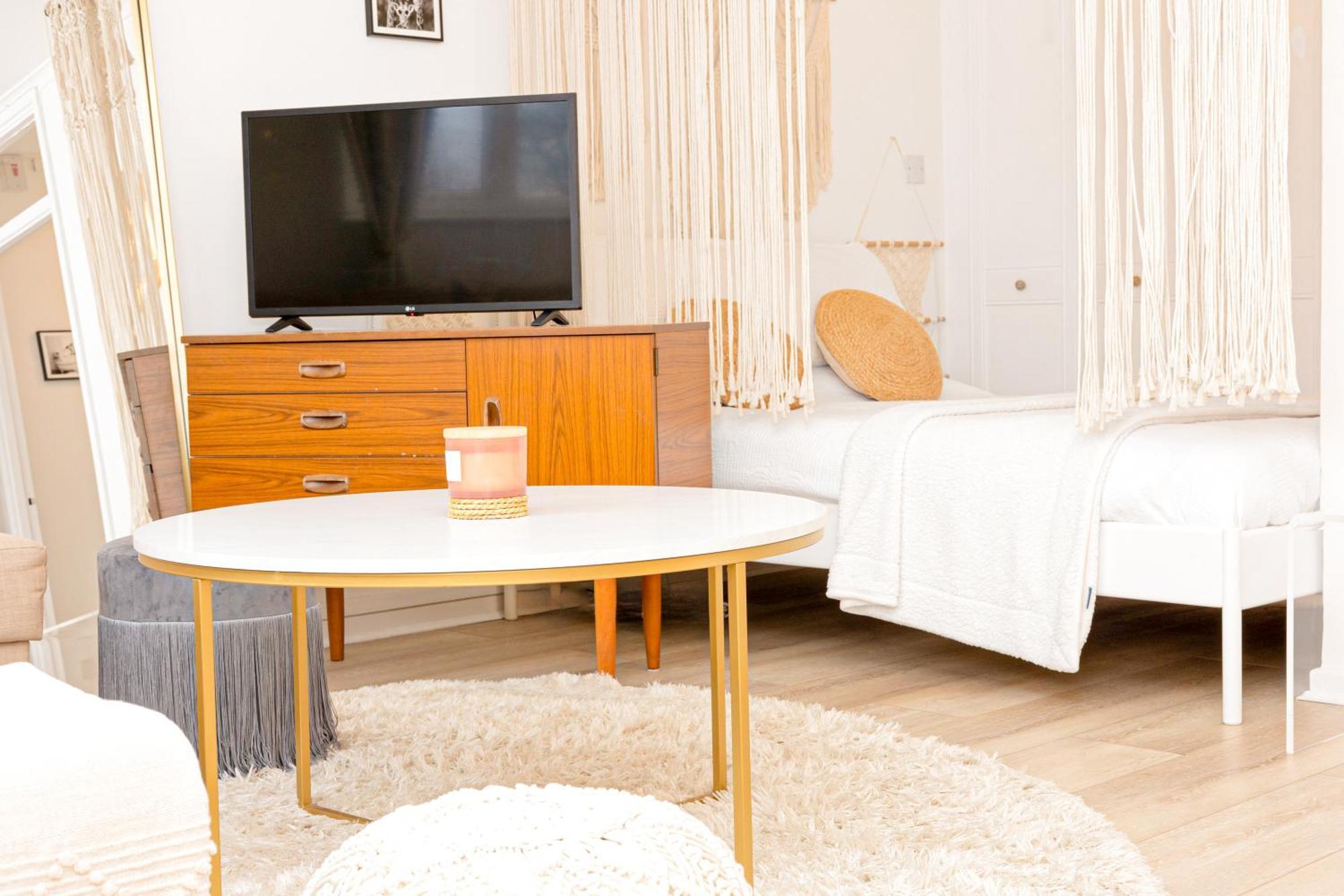 Charming Studio With Balcony In Putney, 5 Min Tube London Kültér fotó